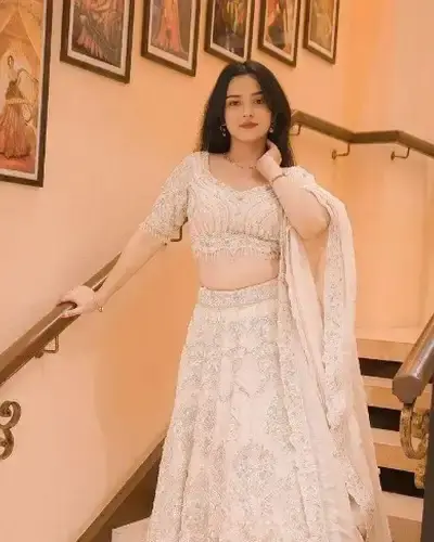Escort Chail
